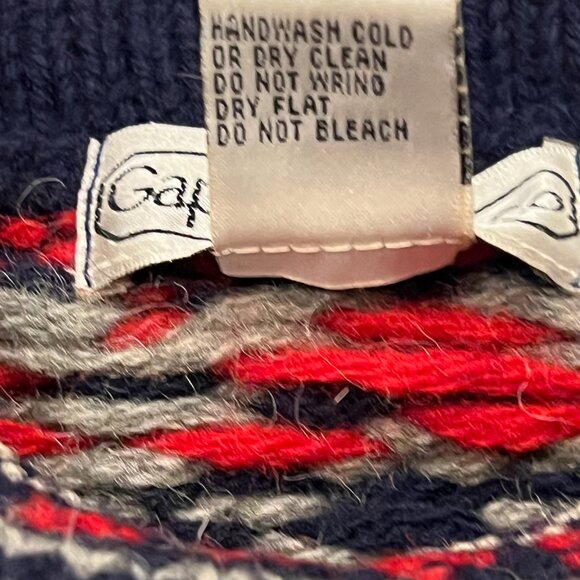 GAP 80s Wool Hand Knit Fair Isle Pattern Ski Sweater, Navy, Red, Green, M - Picture 5 of 7